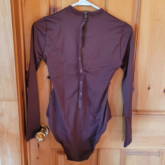 SKIMS long sleeve one piece bathing suit - Picture 3 of 3